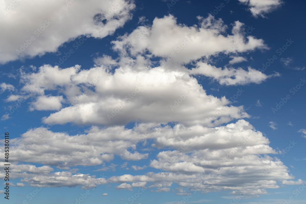 Obraz premium blue sky with clouds as background