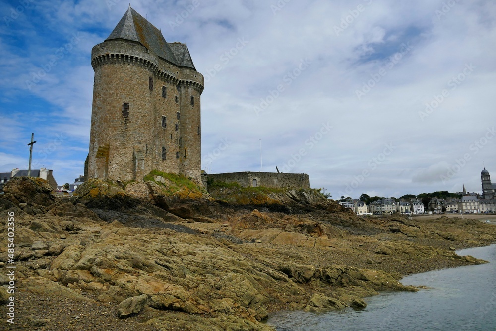 La tour Solidor à l’embouchure de la Rance à Saint-Malo