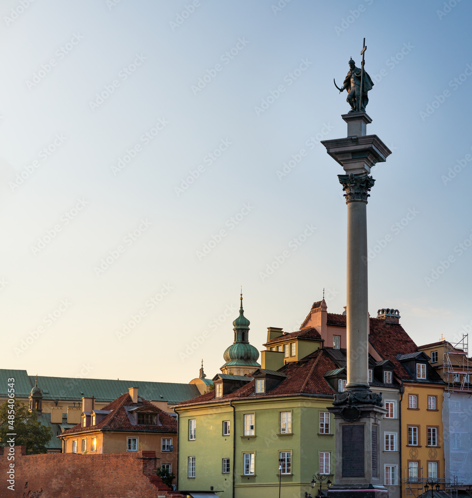 Obraz premium Castle Square and Sigismunds Column erected in 1643 and designed by Constantino Tencalla and Clemente Molli - Warsaw, Poland