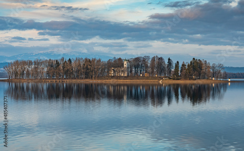 Słowacja jezioro Orawskie © Mariusz
