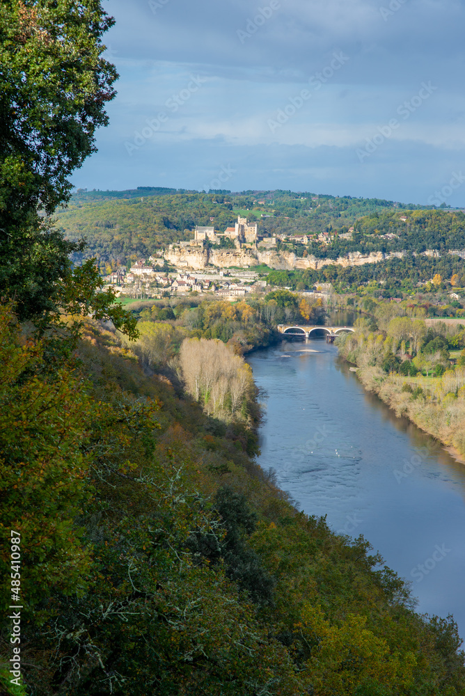 The town and the castle of Beynac seen from the Castelnaud fortress