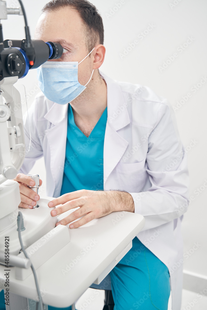 Professional male doctor working in the hospital Professional male doctor working in the hospital