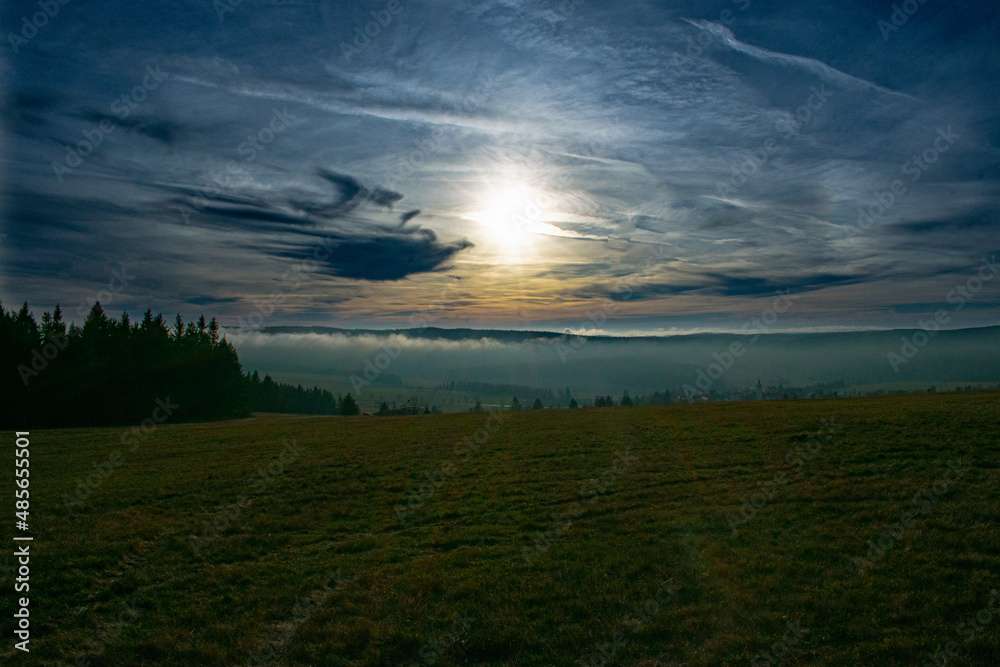 sunset in the forest, grass on a mountain Horni blatna Jindřišské skály – Na strašidlech	