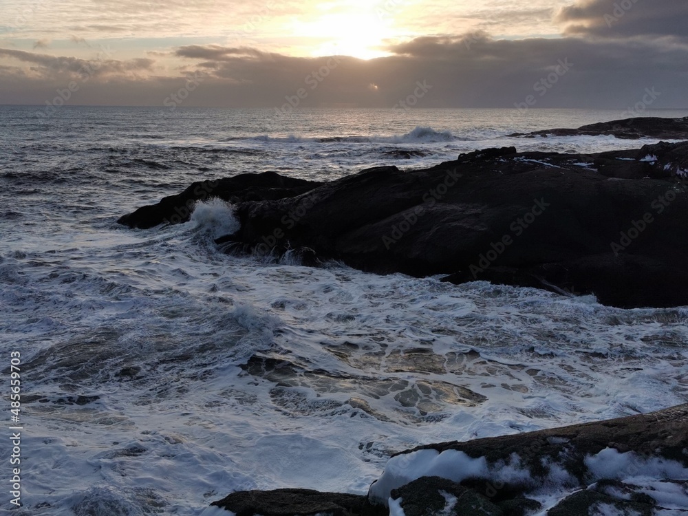 Obraz premium sunrset over the sea in iceland