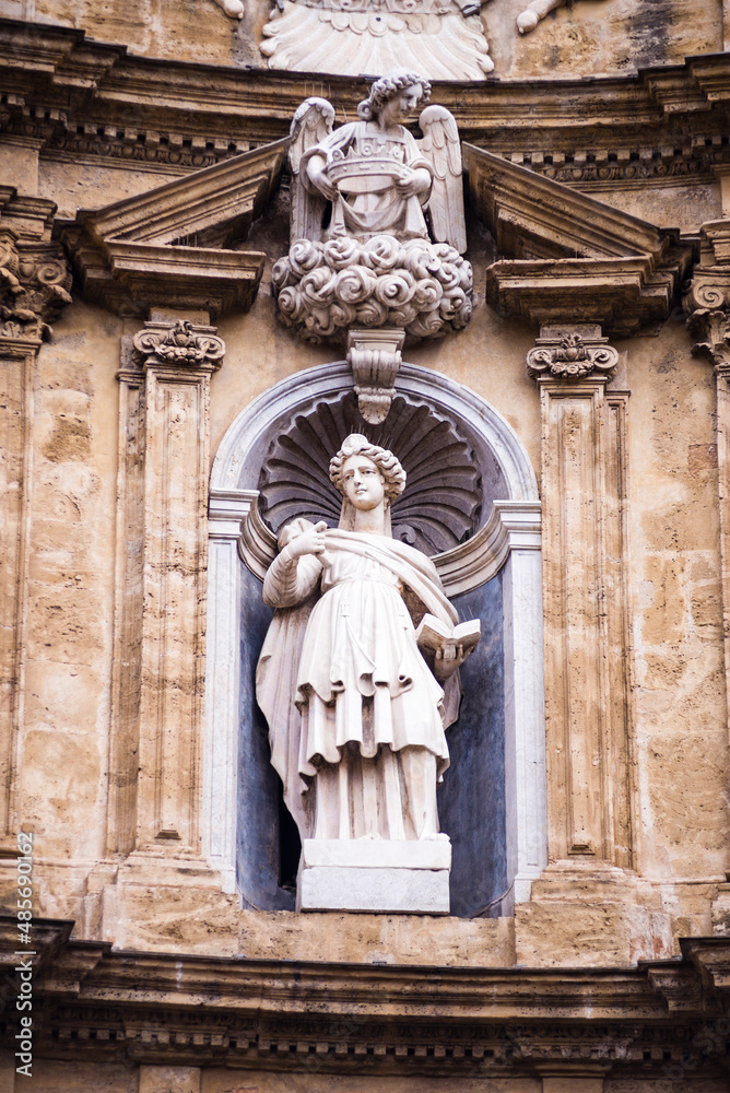Palermo, Baroque statue at Quattro Canti (Piazza Vigliena, The Four Corners), a Baroque square at the centre of the Old City of Palermo, Sicily, Italy, Europe