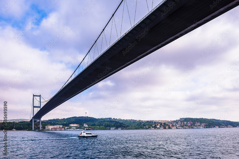 Fototapeta premium Suspension bridge across the Bosphorus connecting Istanbul in Europe and Istanbul in Asia, Turkey, Eastern Europe