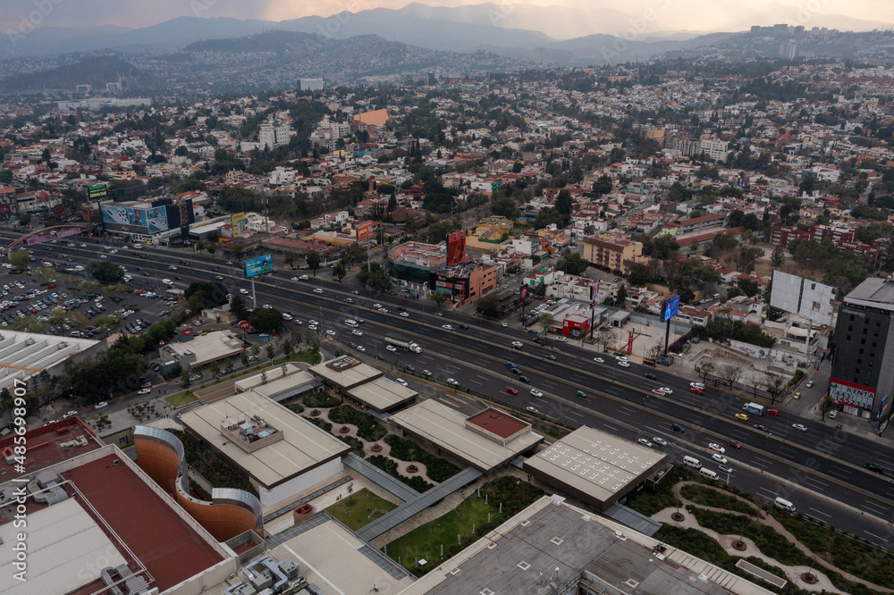 Panorámica del Anillo Periférico. Ciudad Satélite, Estado de México