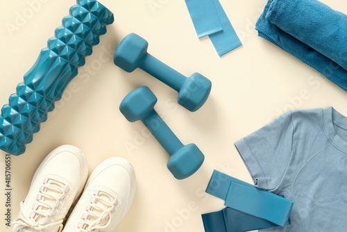 Slika na platnu Fitness and workout equipment top view