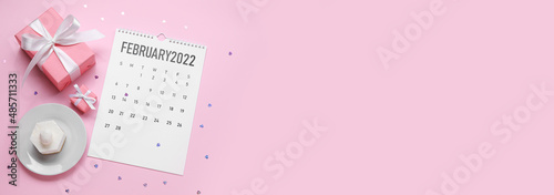 Calendar with gifts and des...