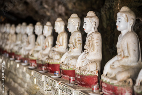 Buddha statues at Kaw Ka Thawng Caves, Hpa An, Kayin State (Karen State), Myanmar (Burma)