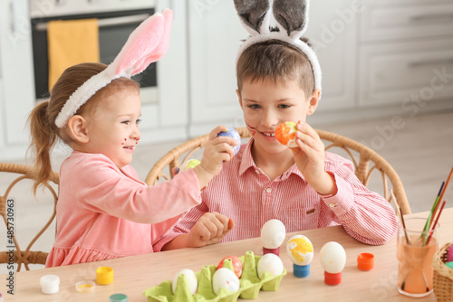 Cute little girl in bunny e...