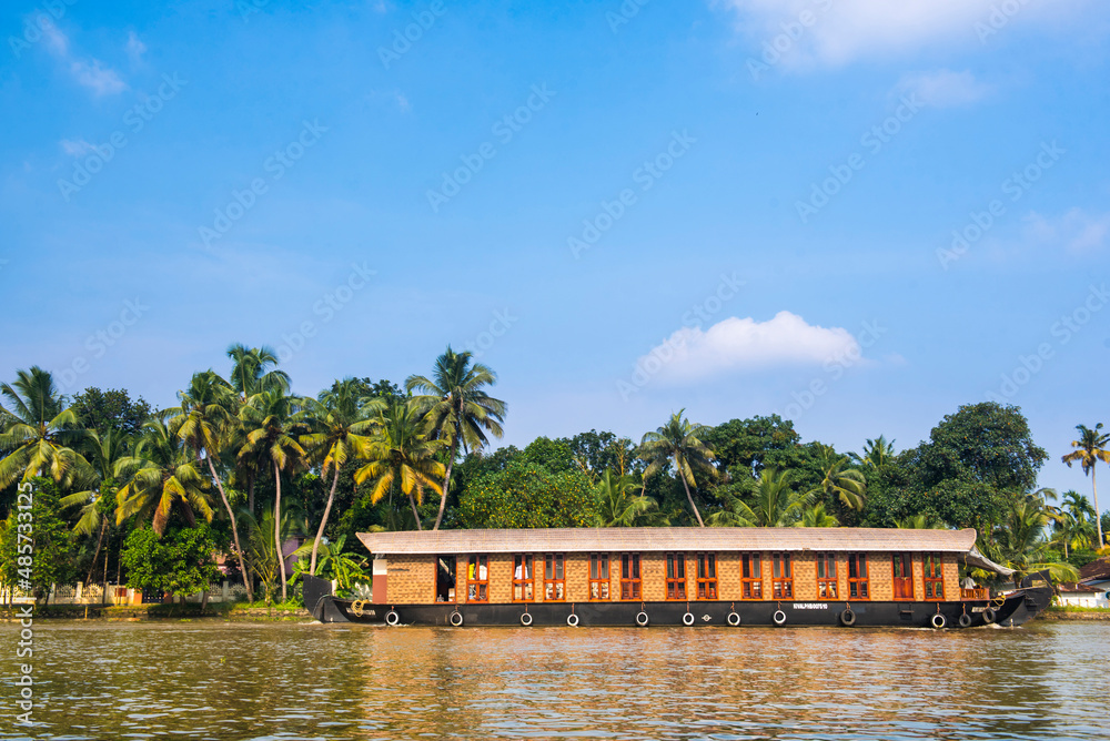 Houseboat in the backwaters near Alleppey, Allapuzha, Kerala, India