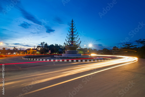 Mount Perak Roundabout Located in Tamiang Layang, East Barito Regency, this roundabout is interesting because it depicts the symbol of the Central Kalimantan Dayak Community. photo