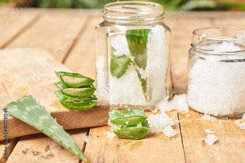 aloe vera leaf extract for the preparation of natural cosmetics photo