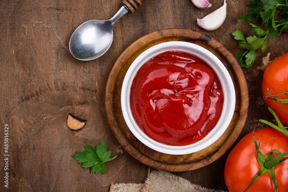 Fresh homemade tomato sauce with garlic Fresh homemade tomato sauce with garlic