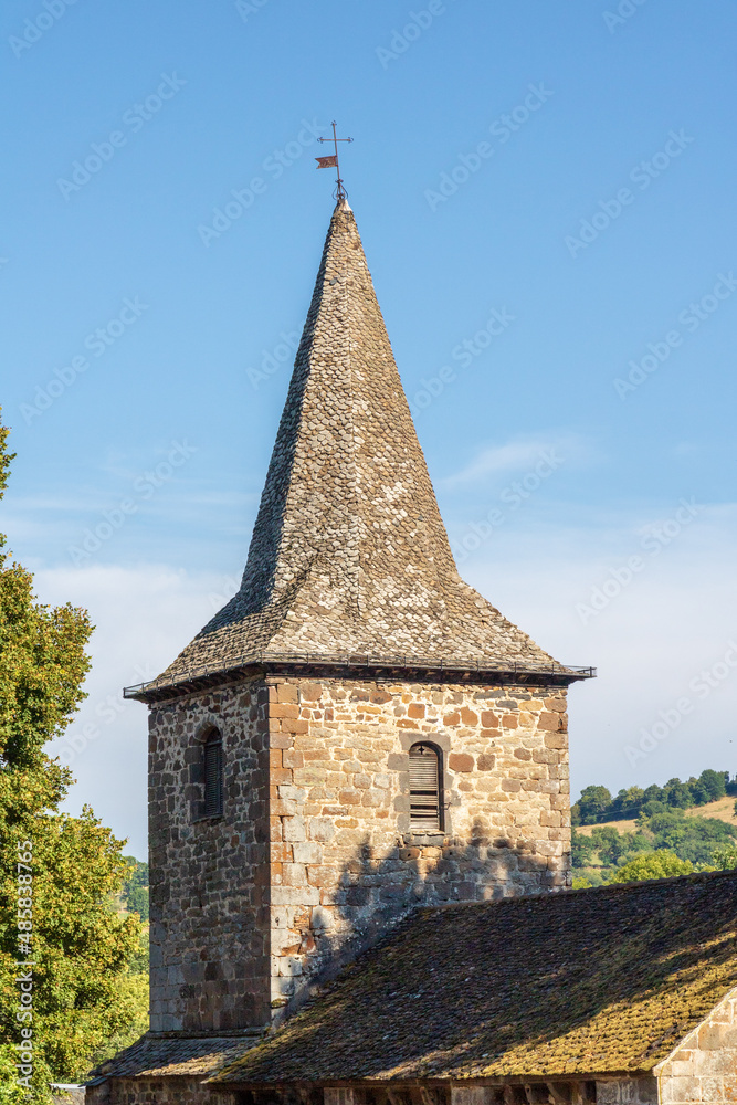 Clocher de l'église Saint-Martin de Jaleyrac - 12ème siècle - Cantal
