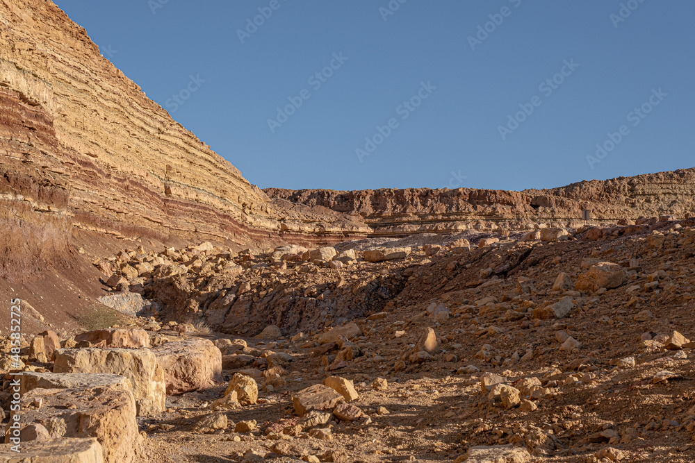 Φωτογραφία View of an old, restored former Quarry in the heart of the Ramon Crater, located