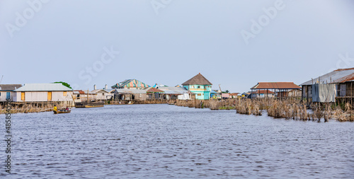 houses on the river, the lake city of ganvié © Antoine