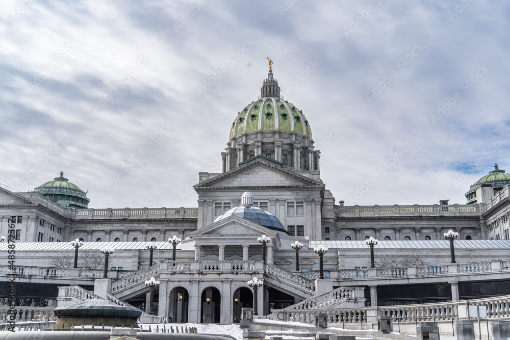 Obraz premium Exterior Pennsylvania State Capitol building in Harrisburg, Pennsylvania