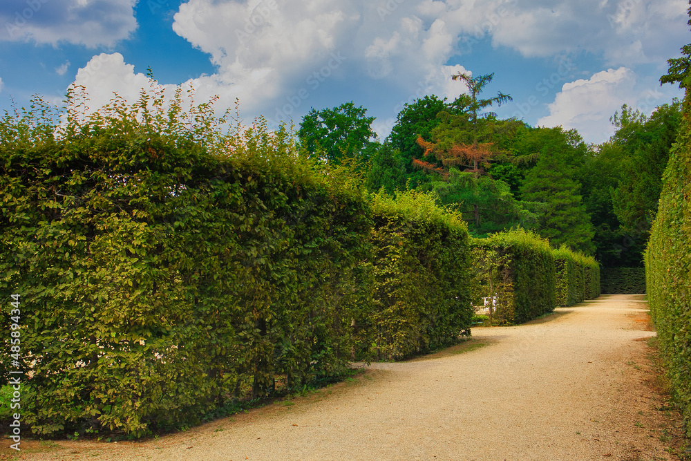 Schloss und Park Pillnitz bei Dresden an der Elbe