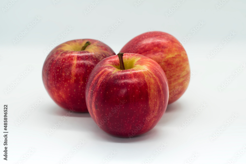 red apples red apples