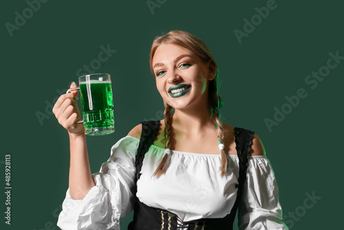 Beautiful Irish waitress wi...