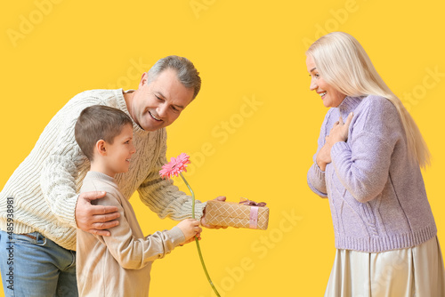 Senior man with little gran...