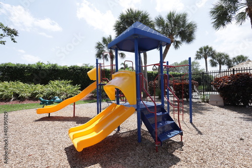 Wallpaper Mural playground in the park Torontodigital.ca