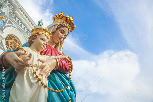 Εκτύπωση καμβά Madonna and Child catholic religious Virgin Mary and baby Jesus statue