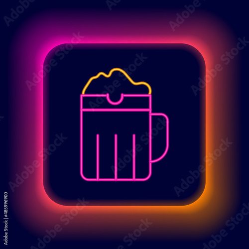 Glowing neon line Wooden beer mug icon isolated on black background. Colorful outline concept. Vector