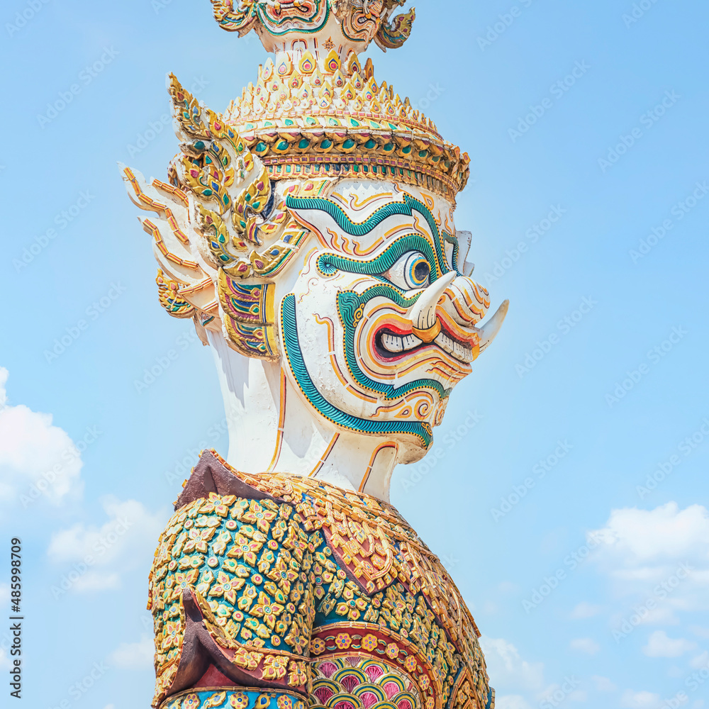 Naklejka premium Guardian Statue at Emerald Buddha temple in Grand Palace of Bangkok