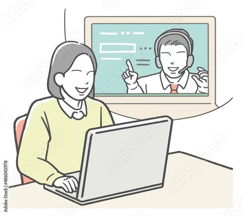 オンライン授業を受ける女性