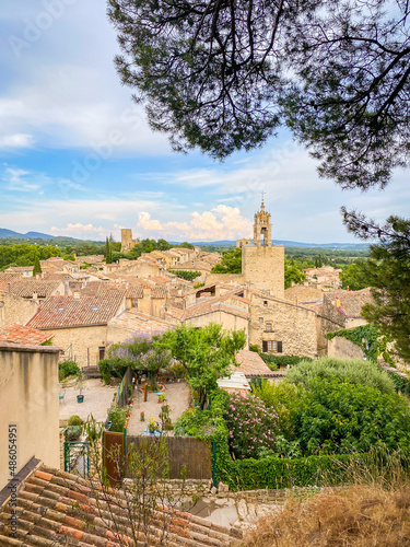 Cucuron, a medieval village in the Luberon park in Provence, France © JeanLuc Ichard