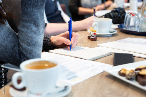 Tapety artystyczne Presse Meeting