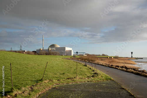 La centrale nucleare di Brokdorf ormai spenta