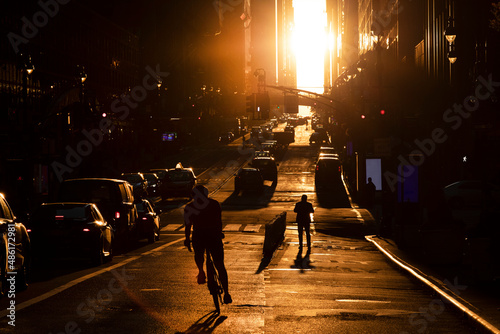 Fototapeta Naklejka Na Ścianę i Meble -  Midtown Manhattan City Life Sunset