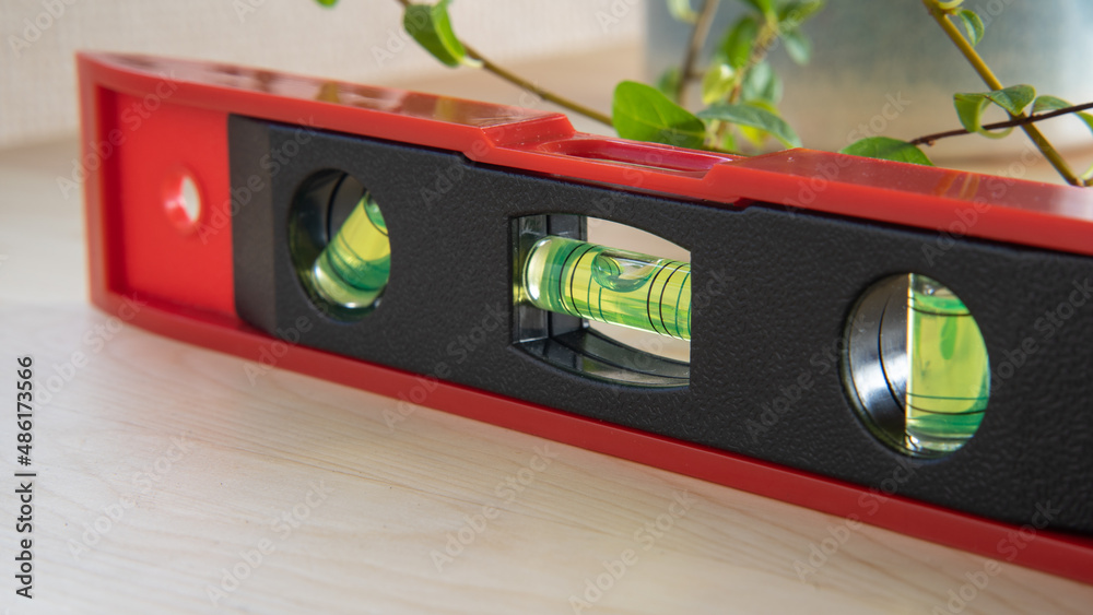 Foto de 水平器・水準器│レベルを確認 do Stock Adobe Stock