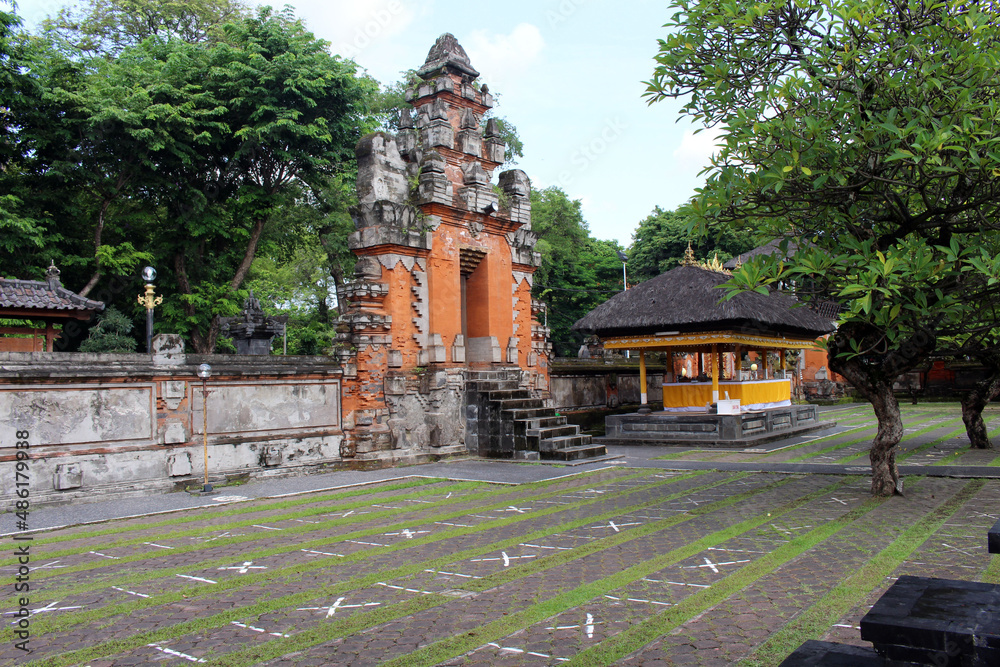 Obraz premium Around Pura Agung Jagatnatha of Denpasar. Taken in January 2022.