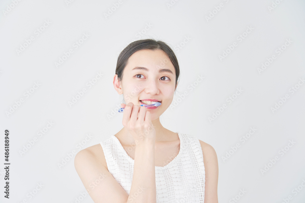 女性 歯磨き 女性 歯磨き