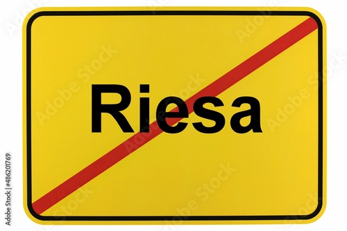 Illustration eines Ortsschildes der Stadt Riesa photo