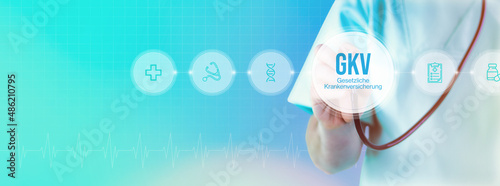 GKV (Gesetzliche Krankenversicherung). Arzt mit Stethoskop im Fokus. Icons und Text auf einem digitalen Interface. Medizinische Technologie photo