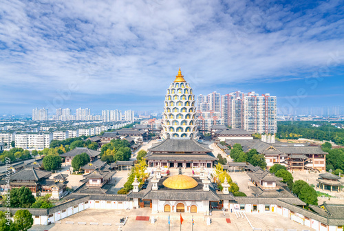 Temple environment of Baolin temple, Changzhou City, Jiangsu Province photo