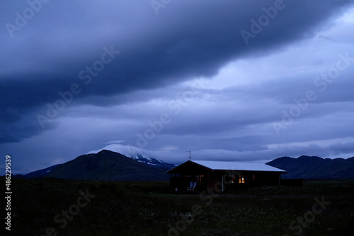Wohnhaus am Fuße Vulkans Hekla in Island