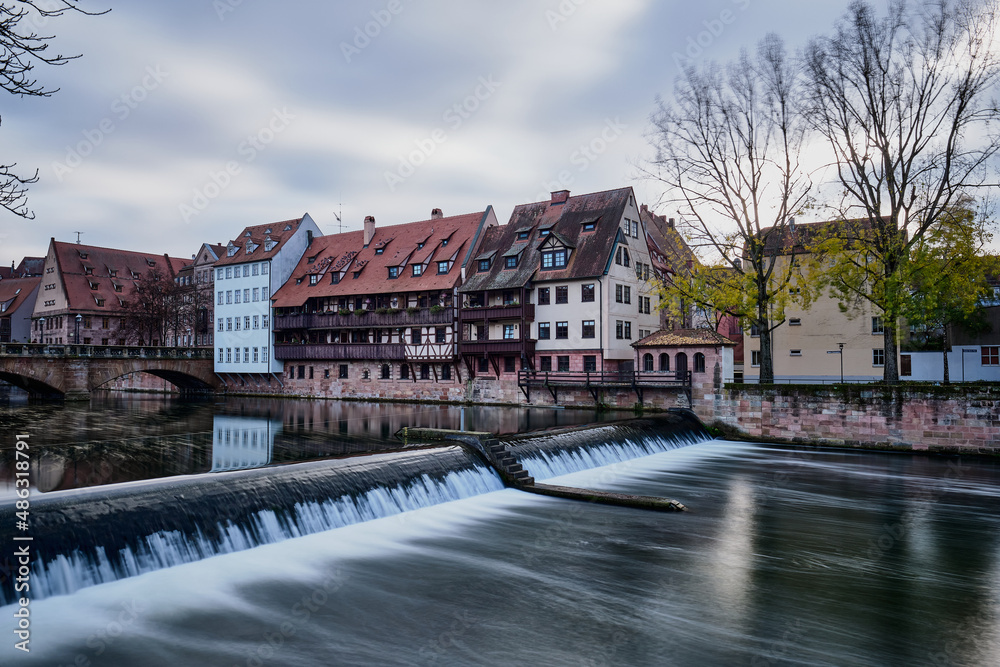 Obraz premium Nürnberg an der Pegnitz - langzeitbelichtung