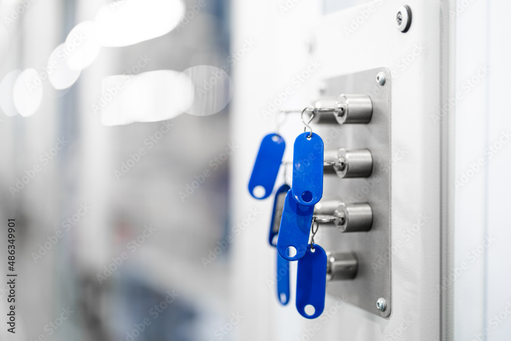 start-up of a new machine - industry - start-up process, machine implementation - key