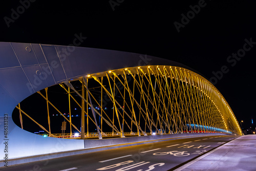 Light bridge