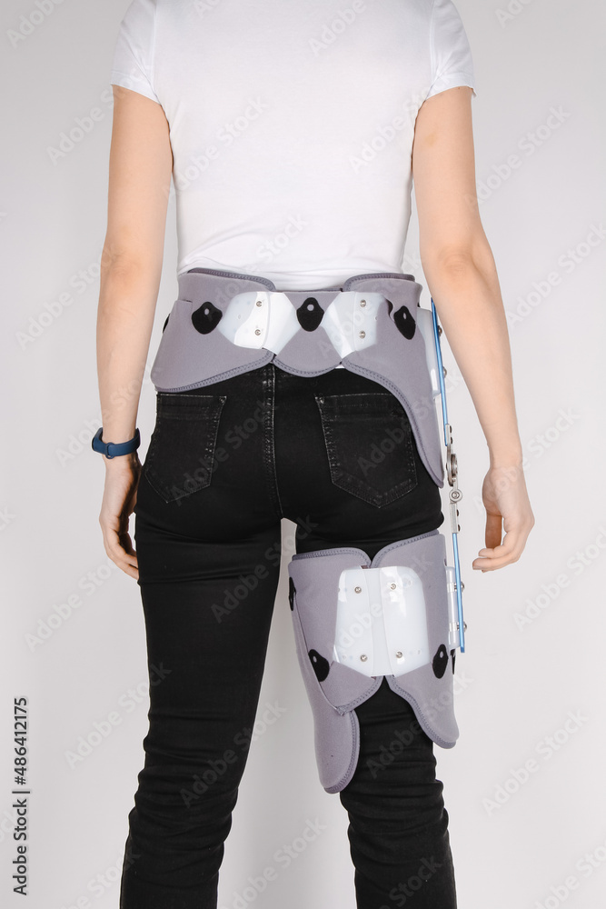 Orthopedic adjustable support brace for knee and hip fixation. Hip