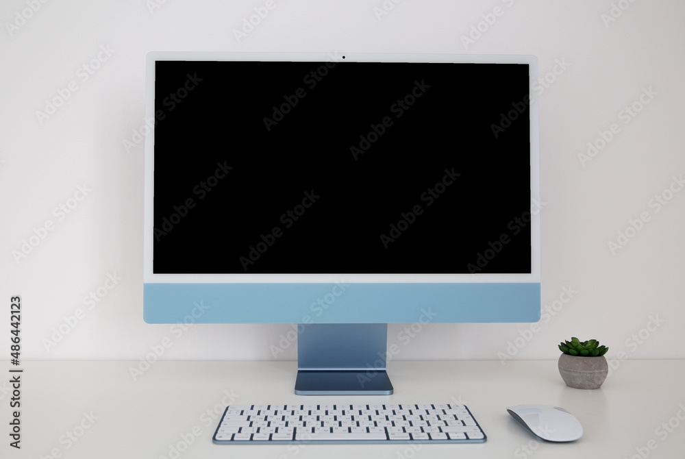 Desktop computer with wireless keyboard and mousem1 - obrazy, fototapety, plakaty 