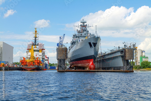 Canvastavla Marineschiff im Trockendock Wilhelmshaven