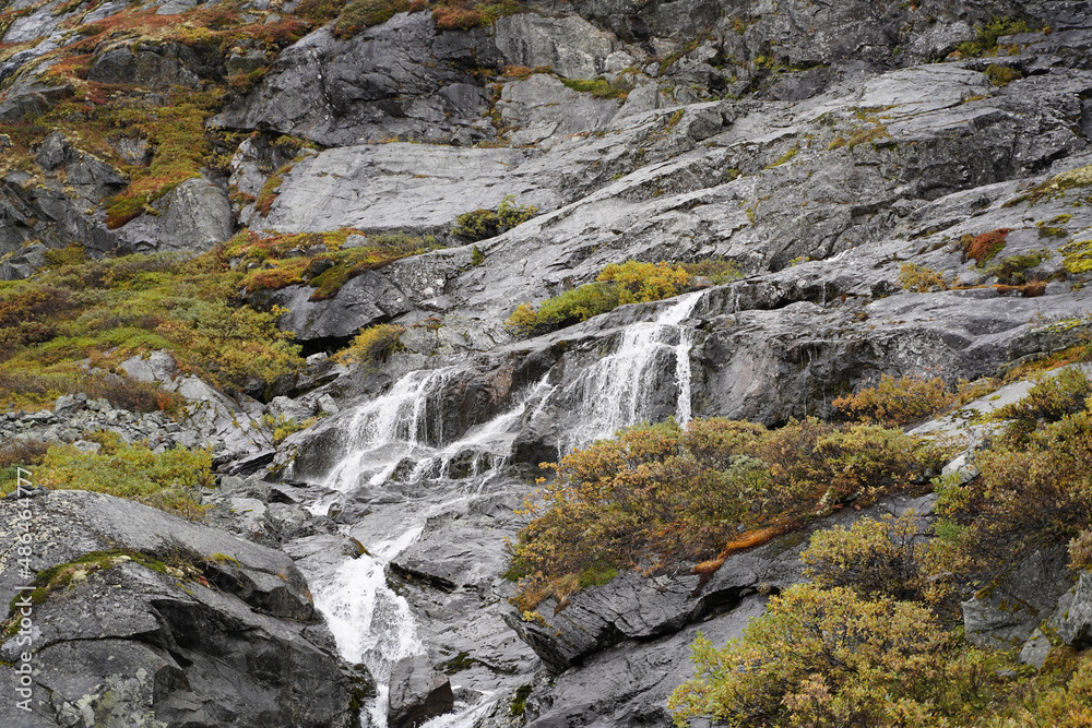 Obraz premium Beautiful landscape in Norway in fall 2021.